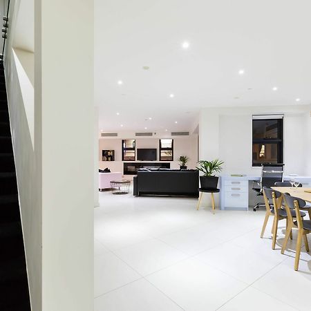 Maddison, 3Bdr Port Melbourne Apartment Luaran gambar